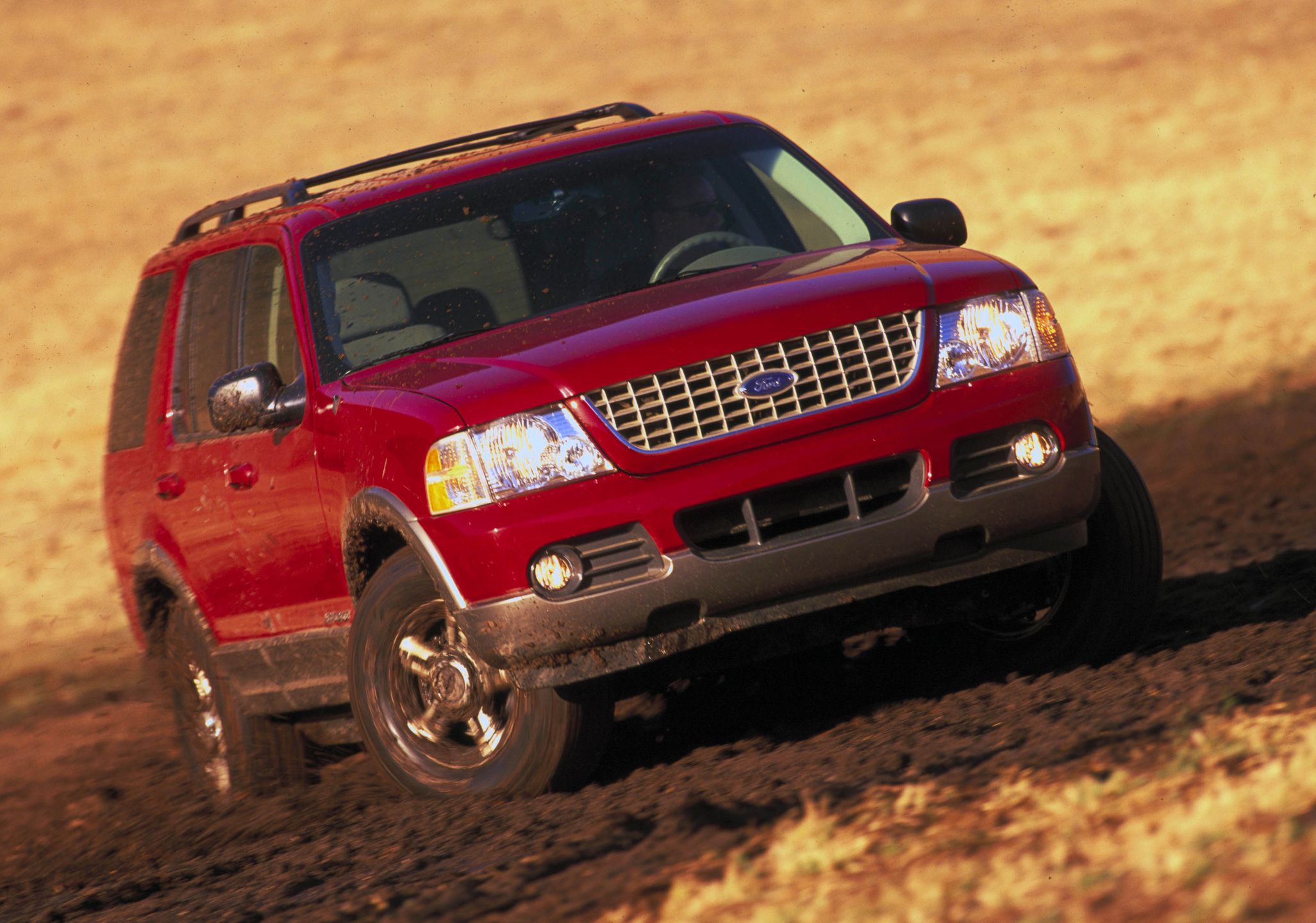 Ford Explorer - atrakcyjny wygląd, cena do 20 tys. zł, duży - jak na Europę - silnik. Niestety może okazać się wpadką, bo wymaga dużej dbałości i kosztownego serwisu.
