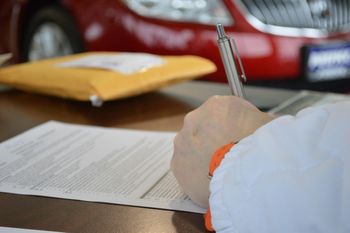 Cieszyn: Dowód rejestracyjny odbierzesz teraz całodobowo. Urzędomat działa bez kolejek