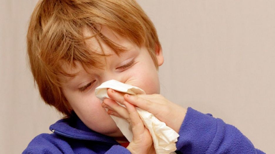Zaniepokoił go brzydki zapach z nosa. Okazało się, że od ośmiu lat miał w nim kulkę 