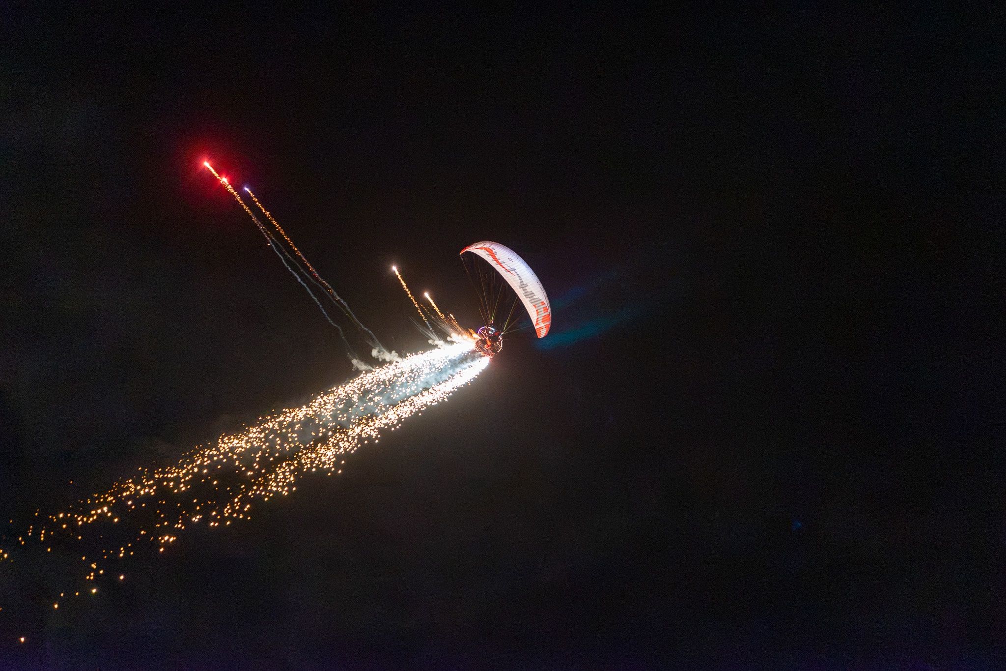 Toruń był świadkiem niesamowitego podniebnego show