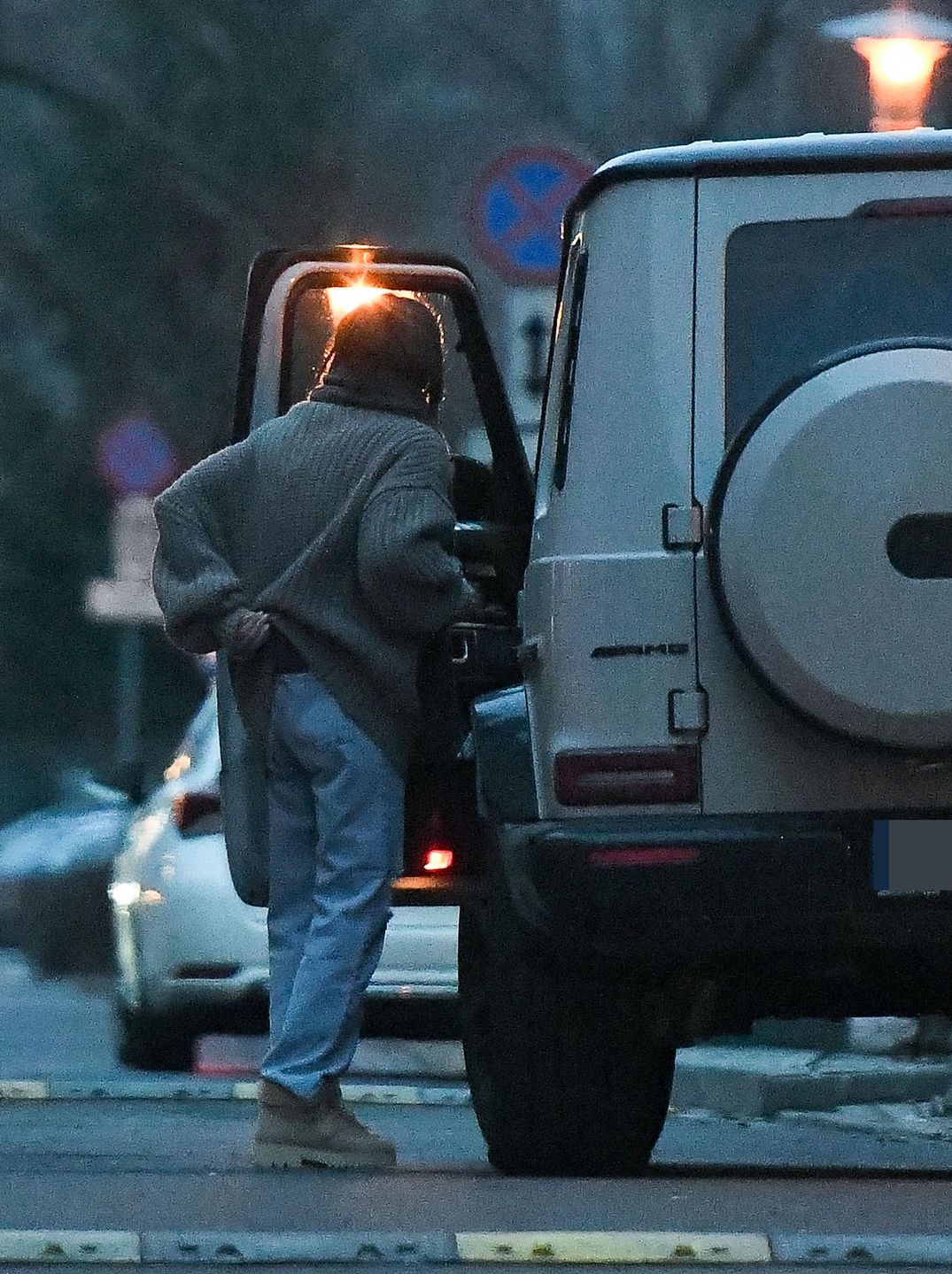 Sara Boruc znowu parkuje na zakazie