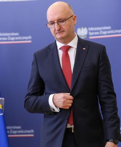 Dymisja Wawrzyka. Nowe szczegóły afery wizowej