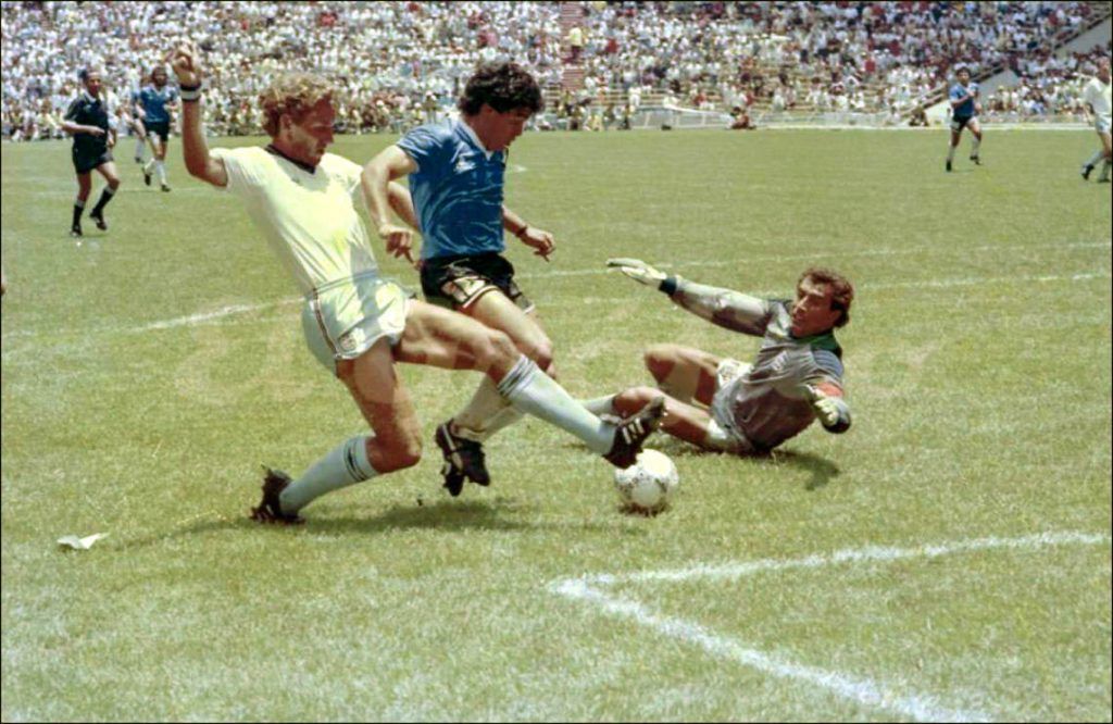 Butcher, Maradona i Shilton, który bronił w meczu z Polakami fot. domena publiczna
