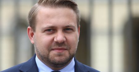 Oświadczenie byłych sędziów TK. Jacek Ozdoba komentuje