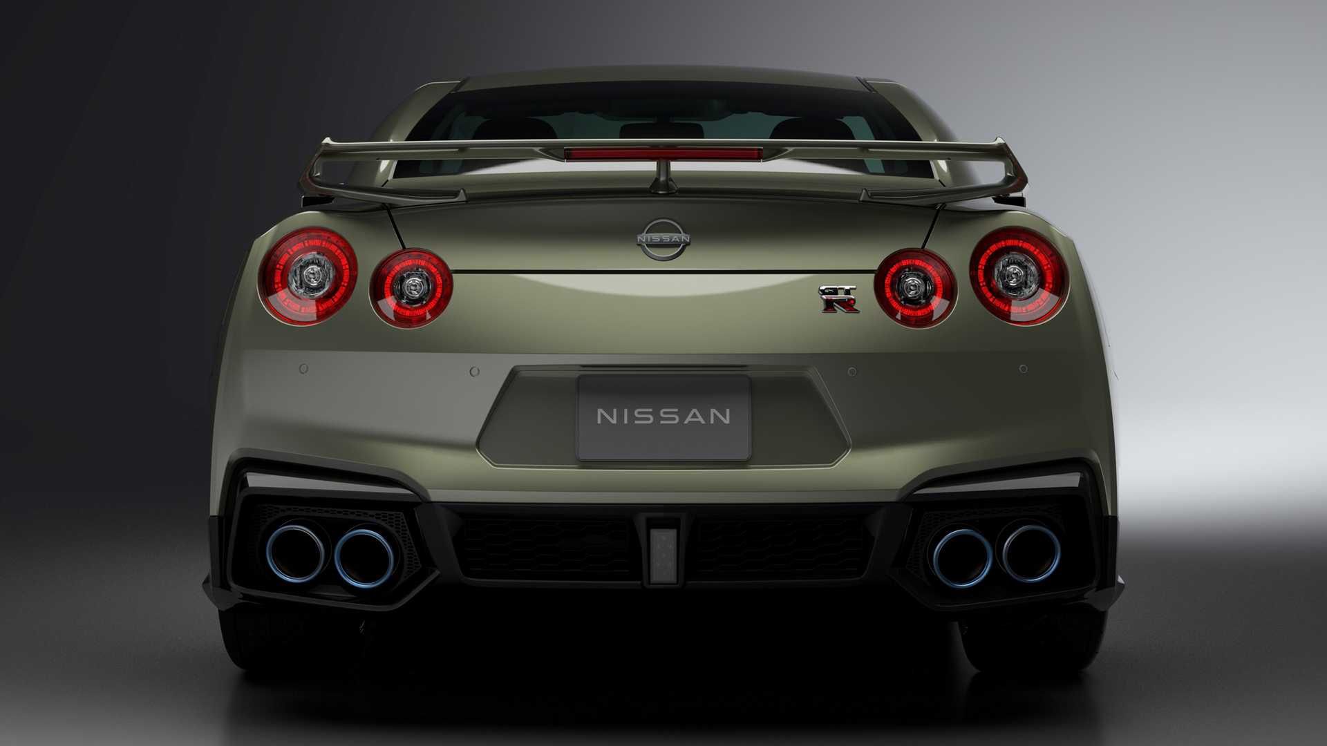 Nissan GT-R (2024)