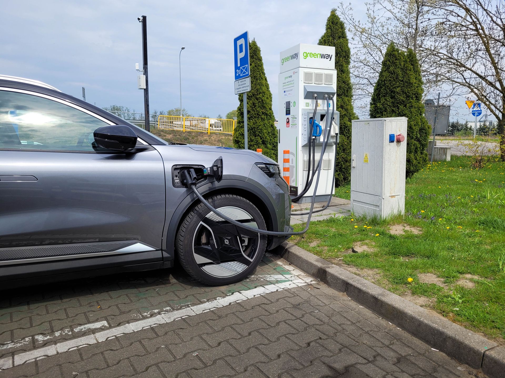 Renault Scenic E-Tech iconic long range
