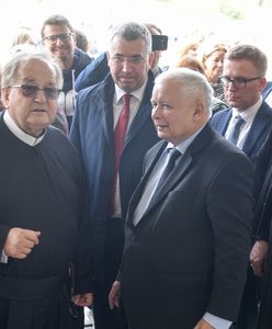Duże pieniądze od PiS. Wyciekły kwoty dla Rydzyka