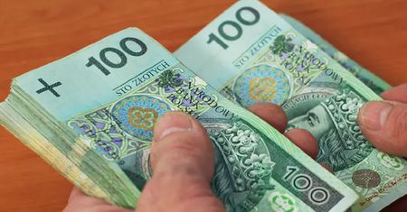 Tyle zarabiają Polacy. Są najnowsze dane