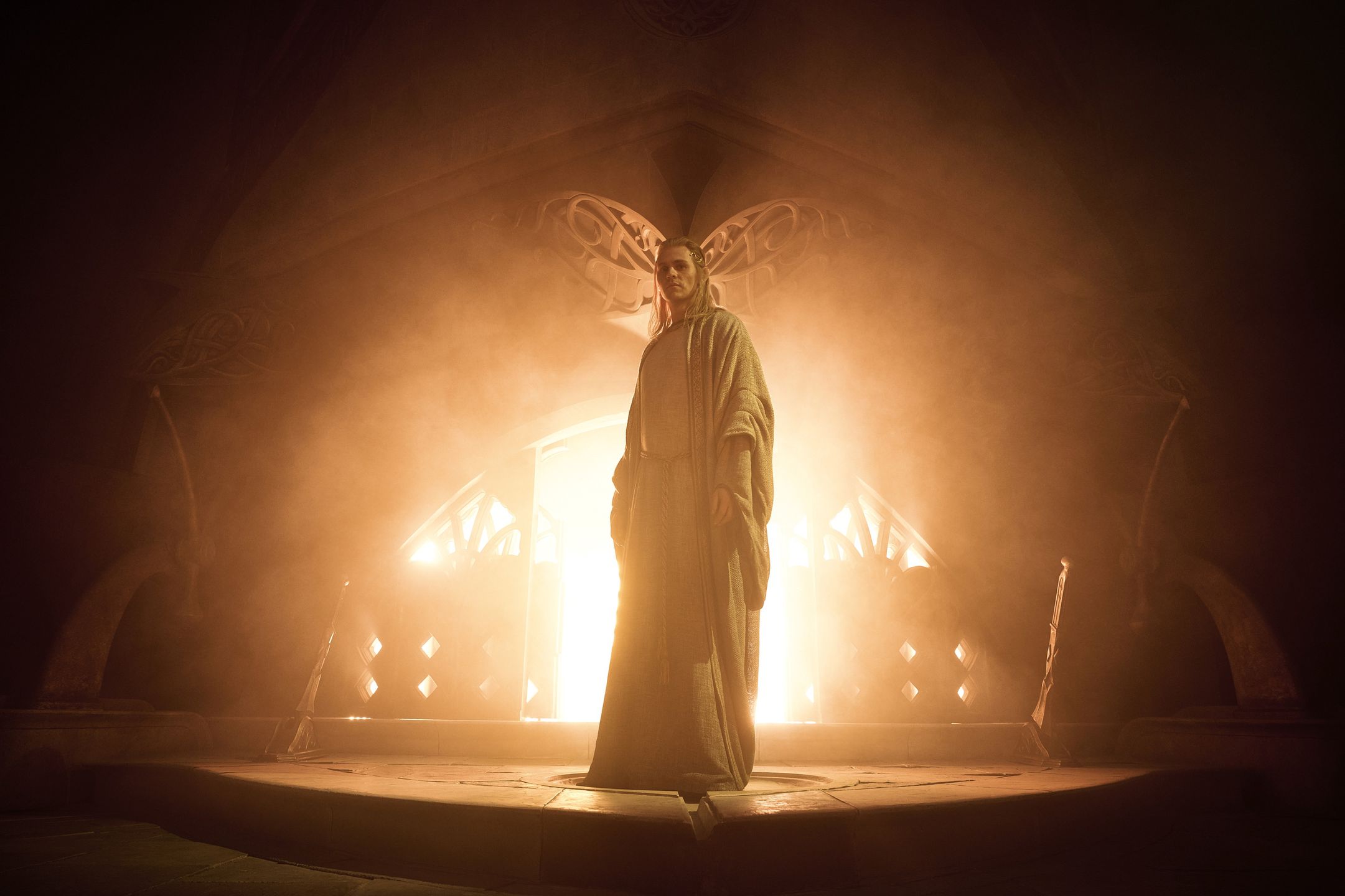 Charlie Vickers jako Annatar