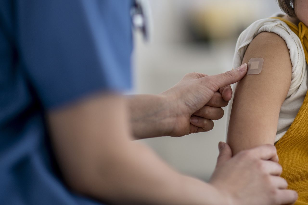 Obowiązkowe szczepienia przeciwko HPV już od 2027 roku. Resort potwierdza