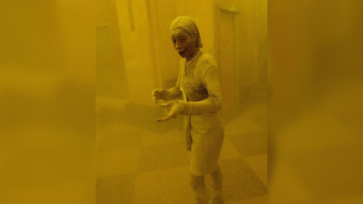 Tragedia zatrzymana w kadrach. Poruszające zdjęcia z 11 września 1