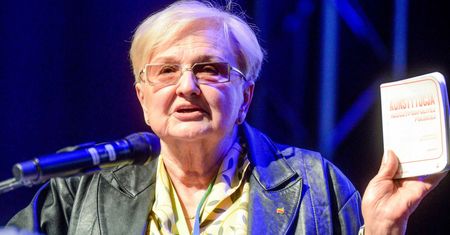 Prof. Łętowska o TVP: Mam nadzieję, że rządzący się nie pomylą