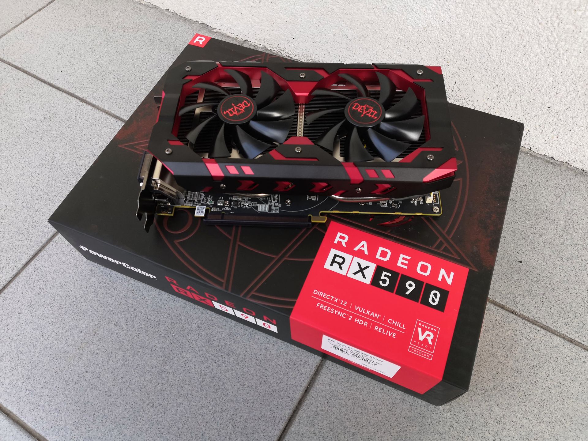 AMD Radeon RX 590 – test premierowy. Na taką kartę graficzną czekali gracze 4