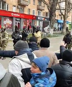 Mieszkańcy podbitego Chersonia nie poddają się. Trwają protesty