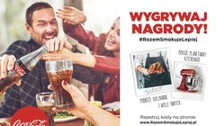 Wspólny posiłek w nowej odsłonie kampanii Coca-Coli „Razem smakuje lepiej” (wideo)