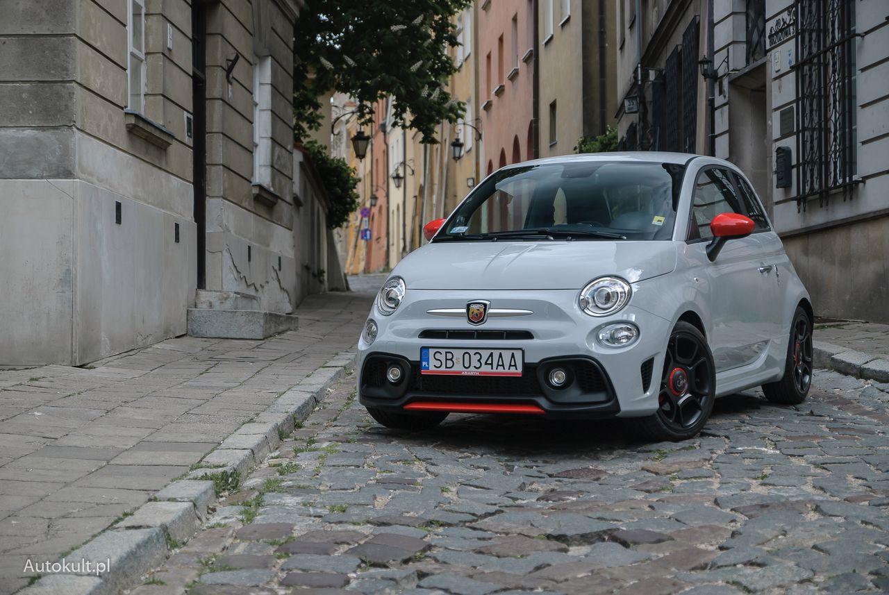 Test: Abarth 595 Pista - tylko dla osób naprawdę użądlonych przez włoskiego skorpiona