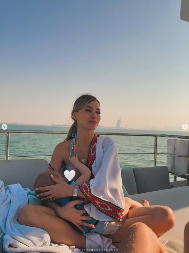 Marcelina Zawadzka relaksuje się z rodziną na jachcie w Dubaju