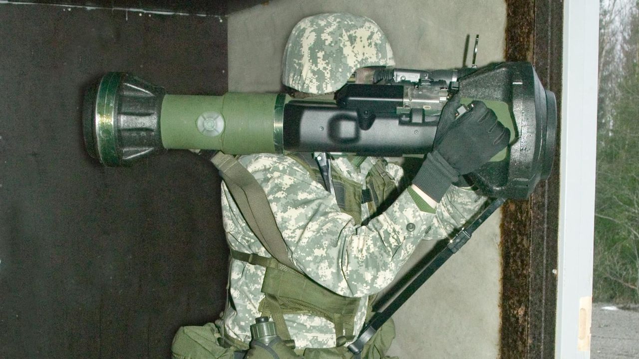 Przeciwpancerne wyrzutnie NLAW dla Ukrainy. Czym jest i jak działa ta broń?