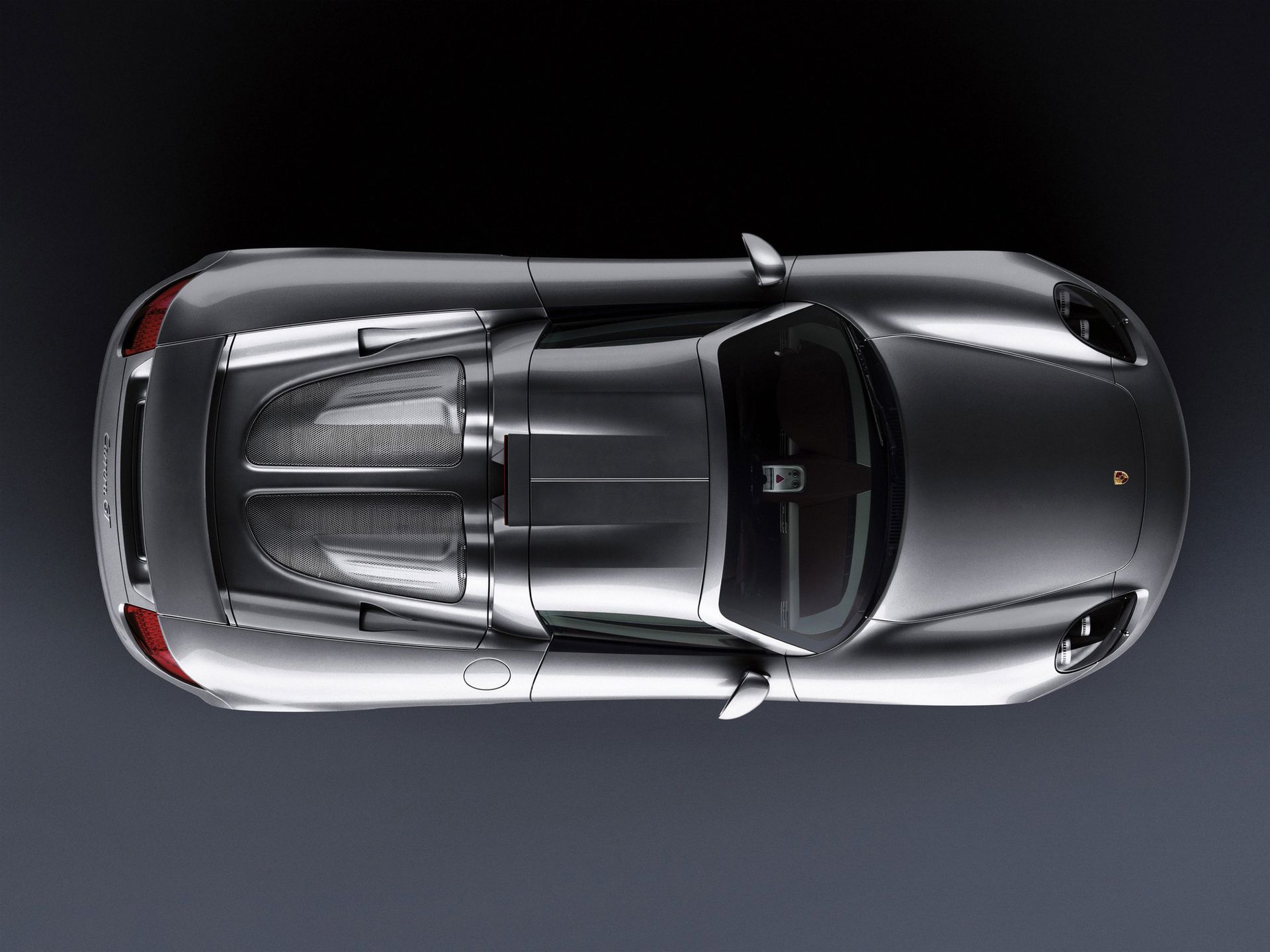 Katalogowo Carrera GT rozwijała 100 km/h w 3,5 s, a jej prędkość maksymalna wynosiła 330 km/h.