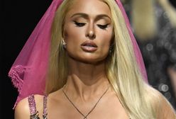 "Kładli nas na stole...". Paris Hilton ujawnia szczegóły napaści seksualnych