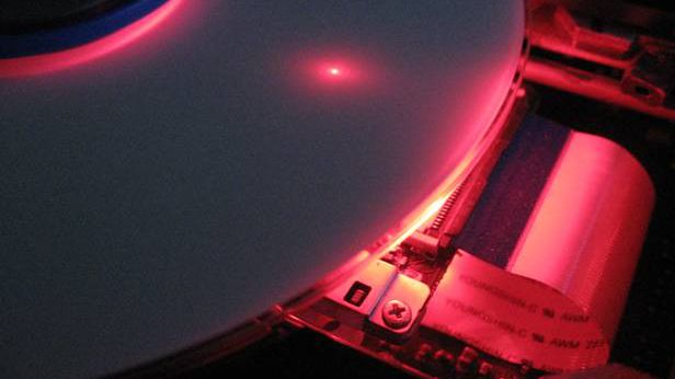 Sony rezygnuje z napędów DVD, a my z kontroli nad danymi 1