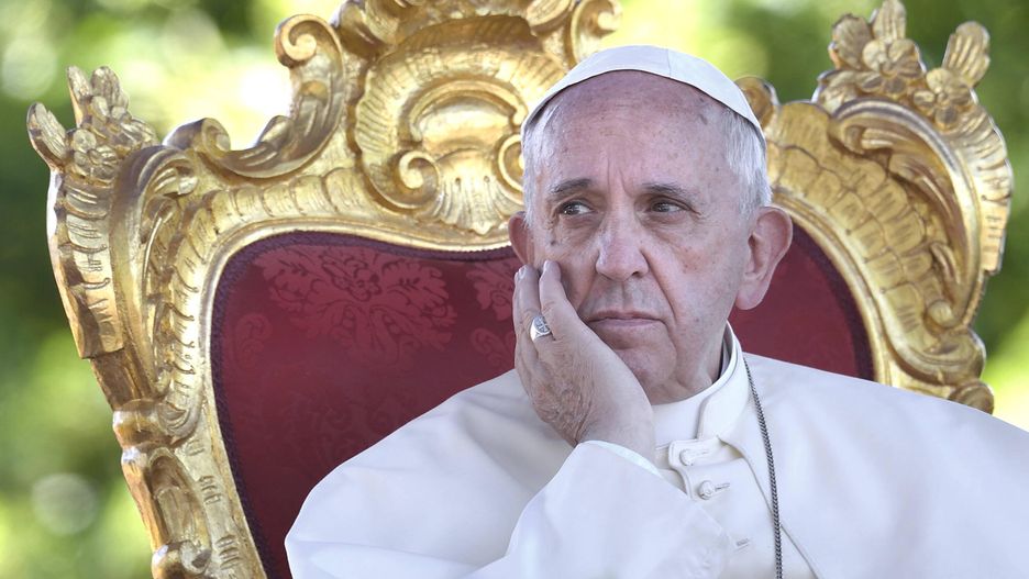 Franciszek będzie promował pokój na Węgrzech? Kuriozalne słowa Parolina