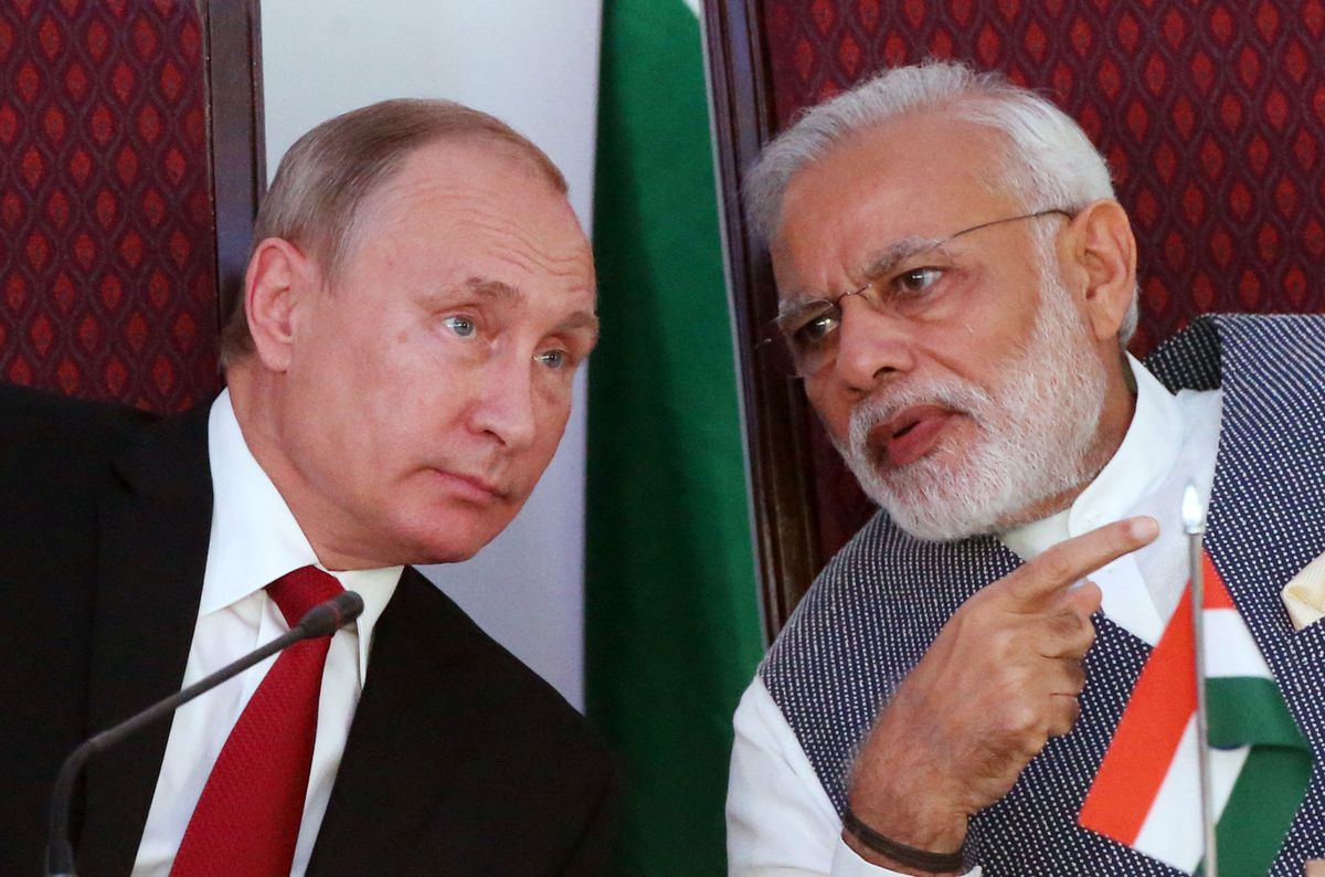 India puts Russia against the wall.  If it is Putin's “blood oil”, it is only in promotion