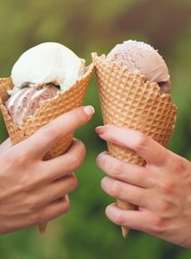 Plastic ice cream has appeared, the world's first food made from waste. It tastes like vanilla