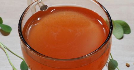 Robię z niej napar i piję co wieczór. Mocno podkręca metabolizm i pomaga schudnąć