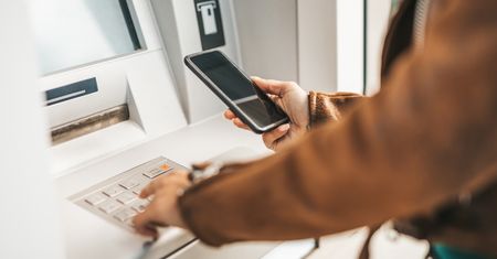 Tak oszuści kradną pieniądze z kont. Eksperci ostrzegają