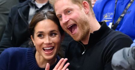 Książę Harry z wizytą w Ukrainie. Meghan pokazała, jaki prezent dla nich przywiózł