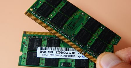 Windows 11 i Surface: Microsoft znów stawia na 8 GB RAM