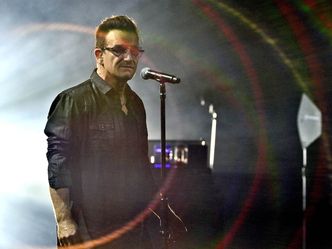 Bono wciąż nie może grać! "Czuję się, jakbym miał rękę innej osoby"