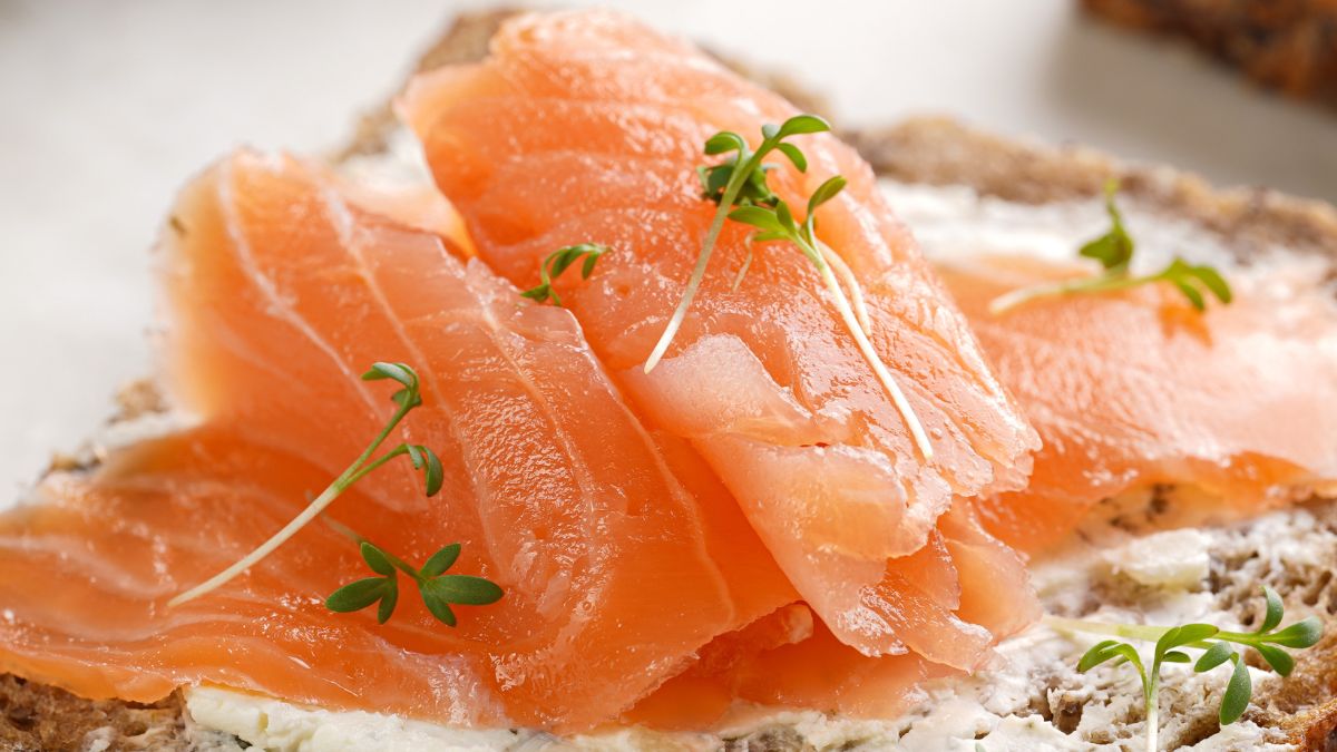 Pstrąg tęczowy to tańszy zamiennik łososia