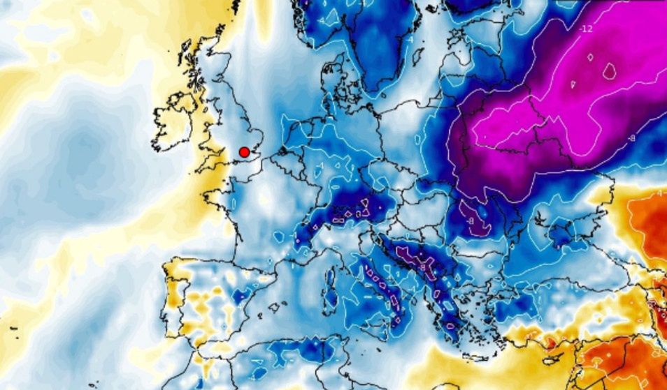 Pogoda. Opady śniegu w całym kraju. Nadchodzi duży mróz