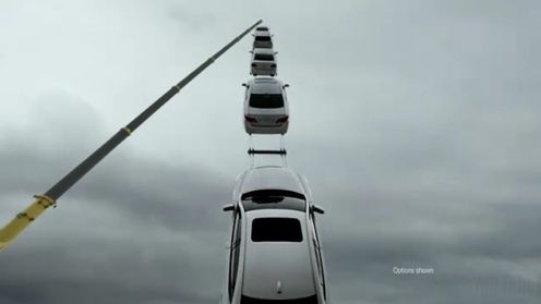 Mocarny Lexus - bez efektów specjalnych [wideo]