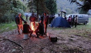 Najazd na polskie lasy. Ponad stu grzybiarzy z Rumunii rozbiło obozowisko