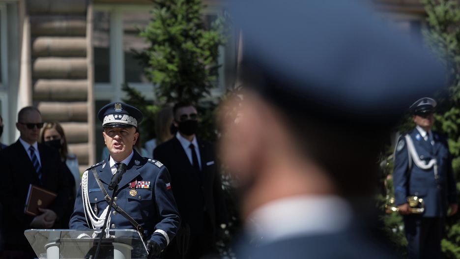 Policja rekrutuje do służby byłych policjanów