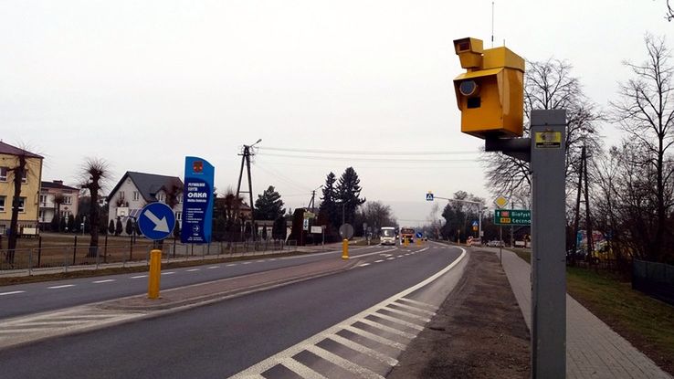 Polacy jeżdżą wolniej. Albo nie dają się już tak łatwo przyłapać