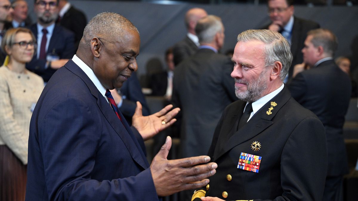 BRUSSELS, BELGIUM - OCTOBER 17: US Secretary of Defense Lloyd Austin (L) and Chair of the North Atlantic Treaty Organization (NATO) Military Committee Rob Bauer (R)  attend the meeting of NATO Ministers of Defence at NATO Headquarters in Brussels, Belgium on October 17, 2024. (Photo by Dursun Aydemir/Anadolu via Getty Images)