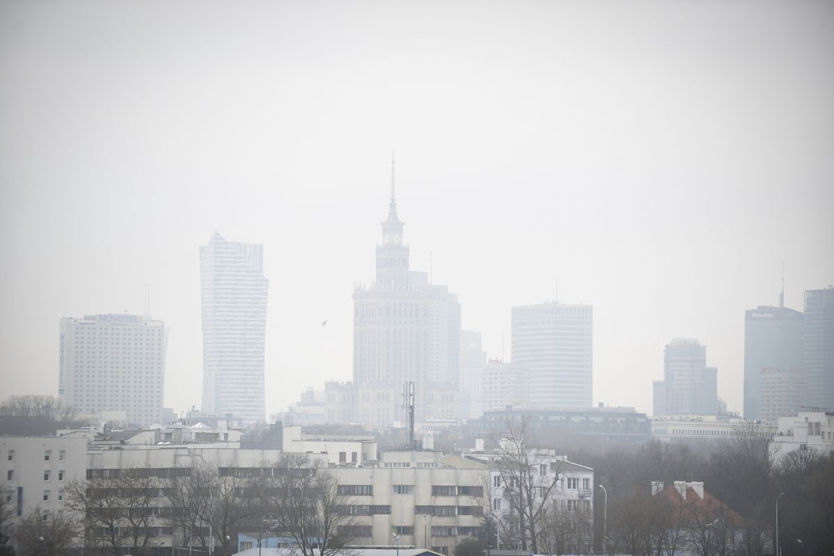 Warszawa. W środę obowiązuje żółty alert w związku z jakością powietrza