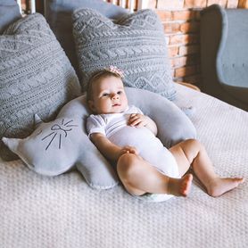 Karmienie piersią - poduszka Lulando do zadań specjalnych