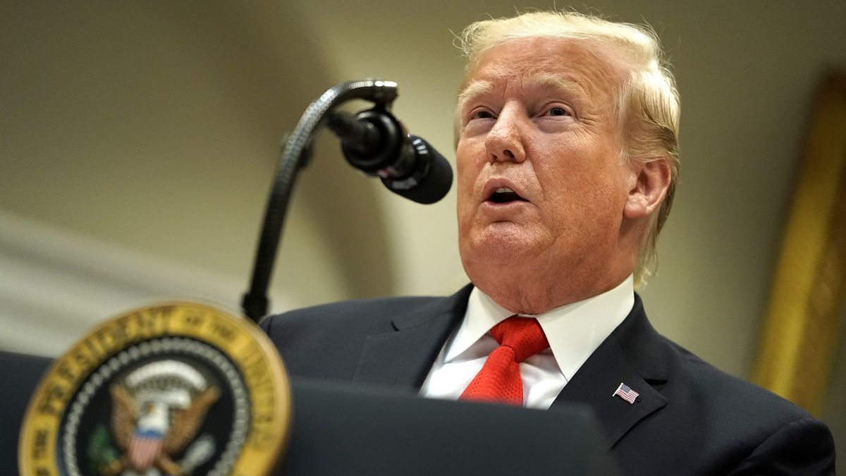 WASHINGTON, DC - SEPTEMBER 04: U.S. President Donald Trump announces the $1.8 billion State Opioid Response Grants in the Roosevelt Room at the White House September 04, 2019 in Washington, DC. Organized by the Substance Abuse and Mental Health Services Administration, the state grant program supports states in expanding access to evidence-based, medication-assisted treatment for prescription drug and opioid addiction.  (Photo by Chip Somodevilla/Getty Images)