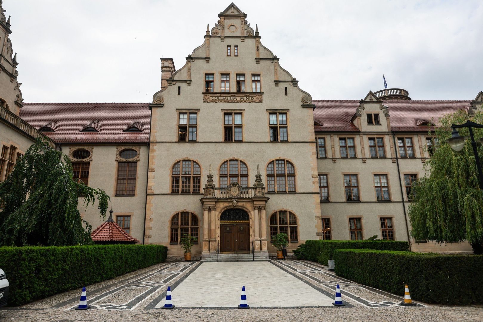 UNIWERSYTET IMIENIA ADAMA MICKIEWICZA W POZNANIU
