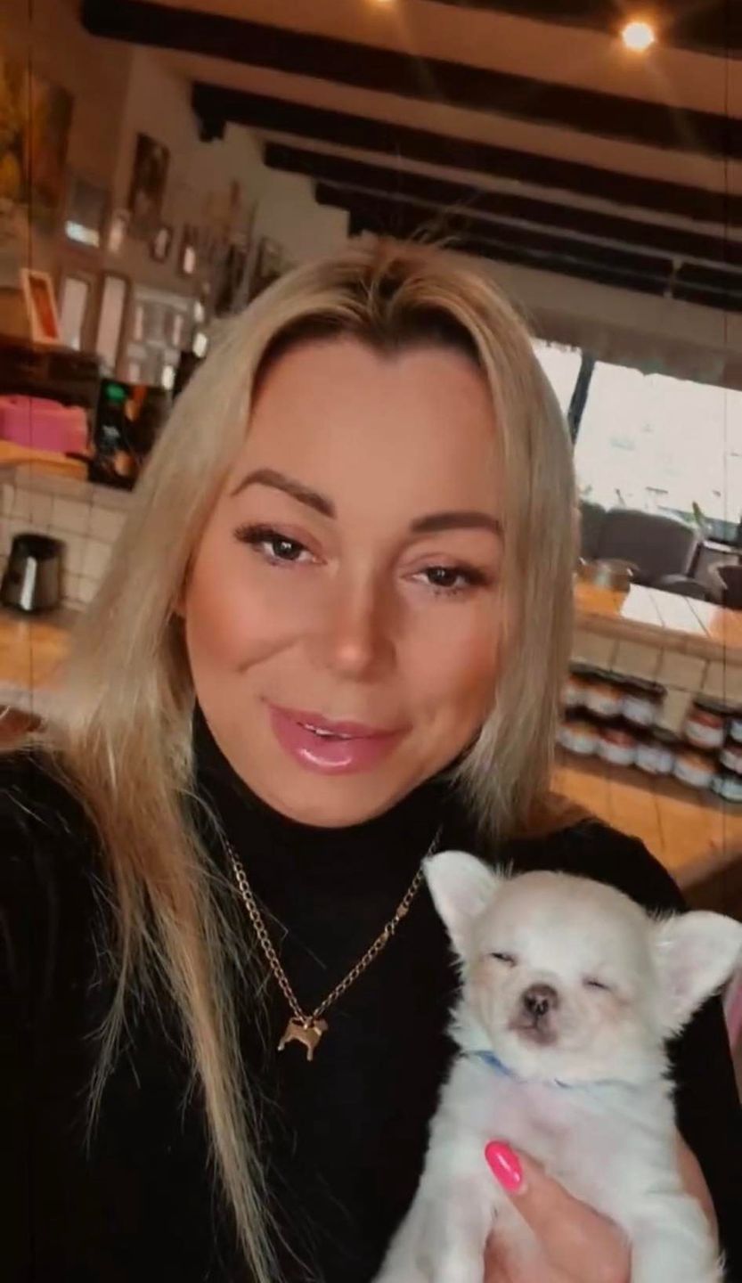 Alicja Pasierbińska i jej psiaki