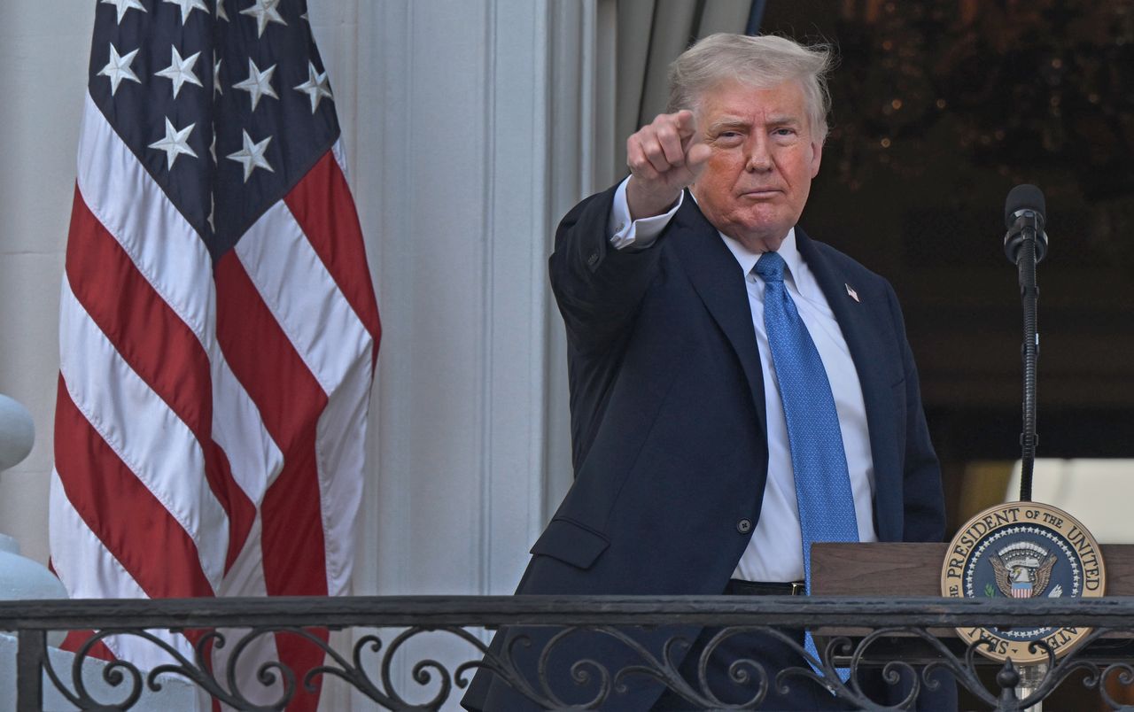 Trump says no to foreigners at Harvard amid dispute with school