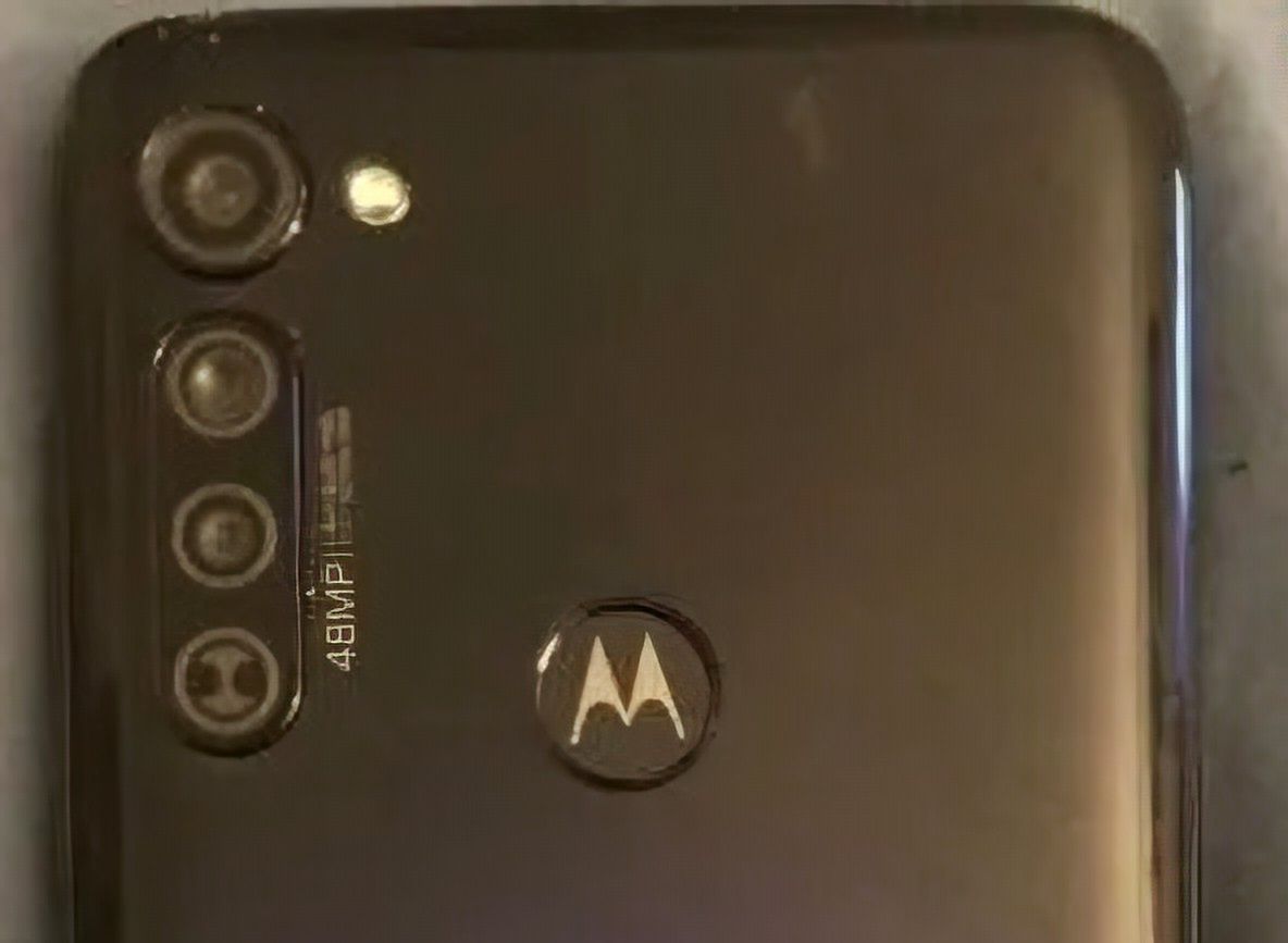 Motorola G Stylus na zdjęciach. Tak ma się prezentować motka z rysikiem