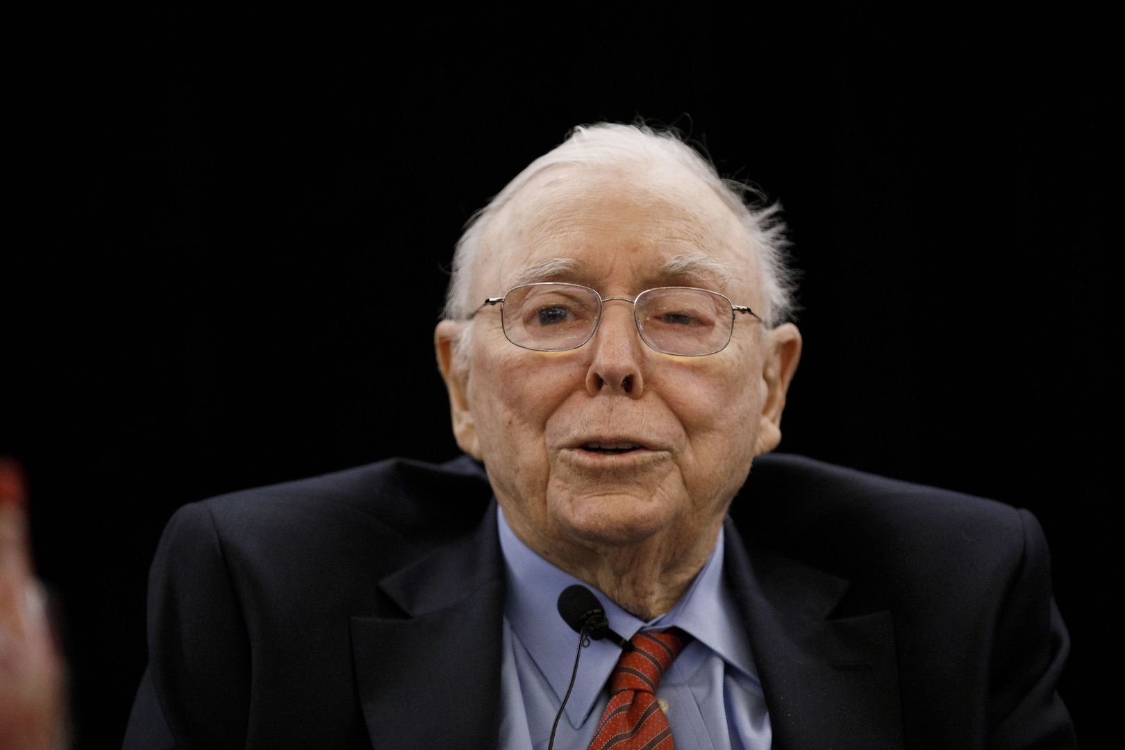 Berkshire Hathaway Vice Chairman Charles Munger Speaks At Daily Journal's Annual Meeting
Charlie Munger, vice chairman of Berkshire Hathaway Inc., speaks during the Daily Journal Corp. shareholder meeting in Los Angeles, California, U.S., on Thursday, Feb. 14, 2019. Munger discussed investing, banks, China, and health care at the meeting. Photographer: Patrick T. Fallon/Bloomberg via Getty Images
Bloomberg
USA, Americas, US, U.S.A., Business Finance and Industry, Los Angeles