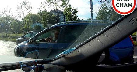 Nagle chciał zmienić pas. "Zadzwonię na policję, że nie wpuszczasz"