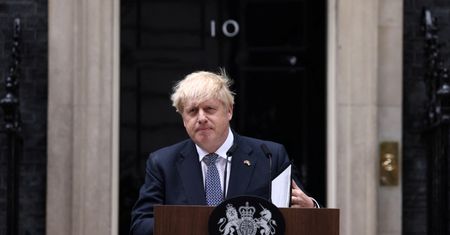 Johnson zrezygnował. Lawina komentarzy. "Za dużo afer"